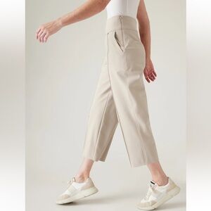 Athleta Stellar Wide Crop